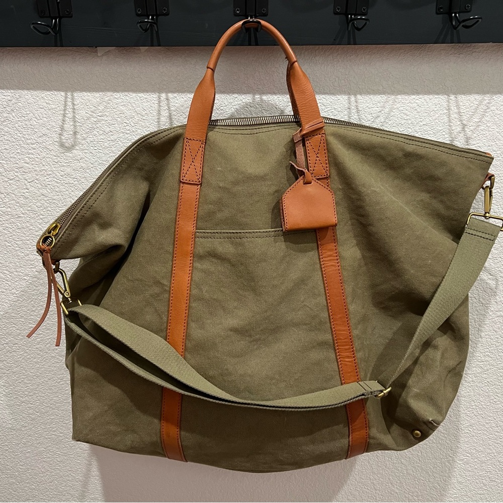 Madewell the Essential Weekender Bag (LIKE NEW)